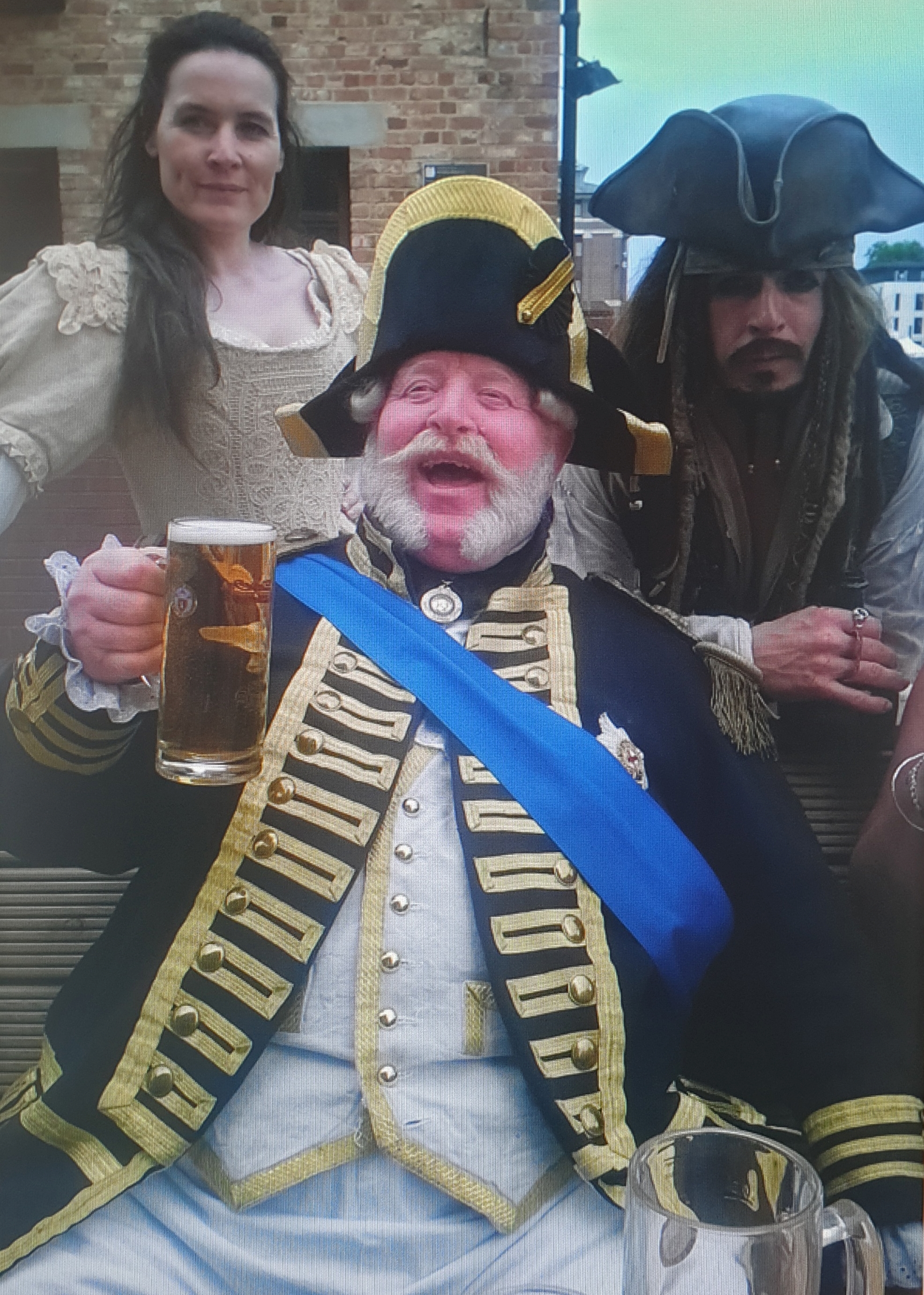 Admiral Nelson Walkabout by Alan Myatt of Gloucs